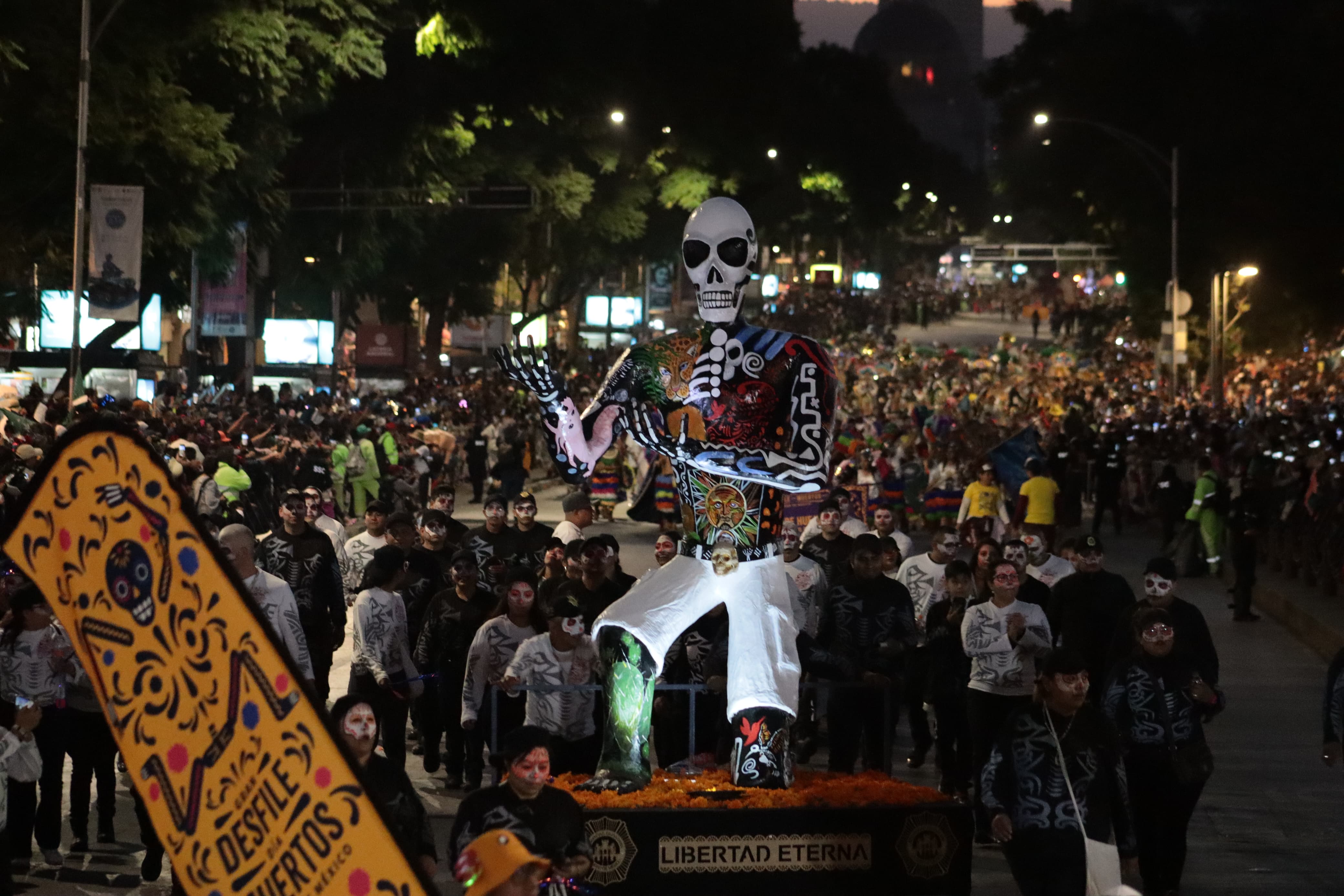 Gran Desfile De Día De Muertos Ciudad De México 2023 Reúne A Un Millón ...