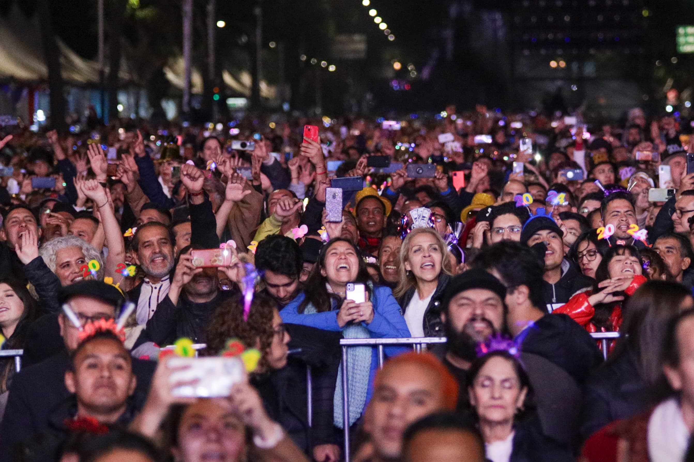 120 Mil Personas Reciben El 2024 Con Mega Concierto De Rubén Blades En Paseo De La Reforma 6407