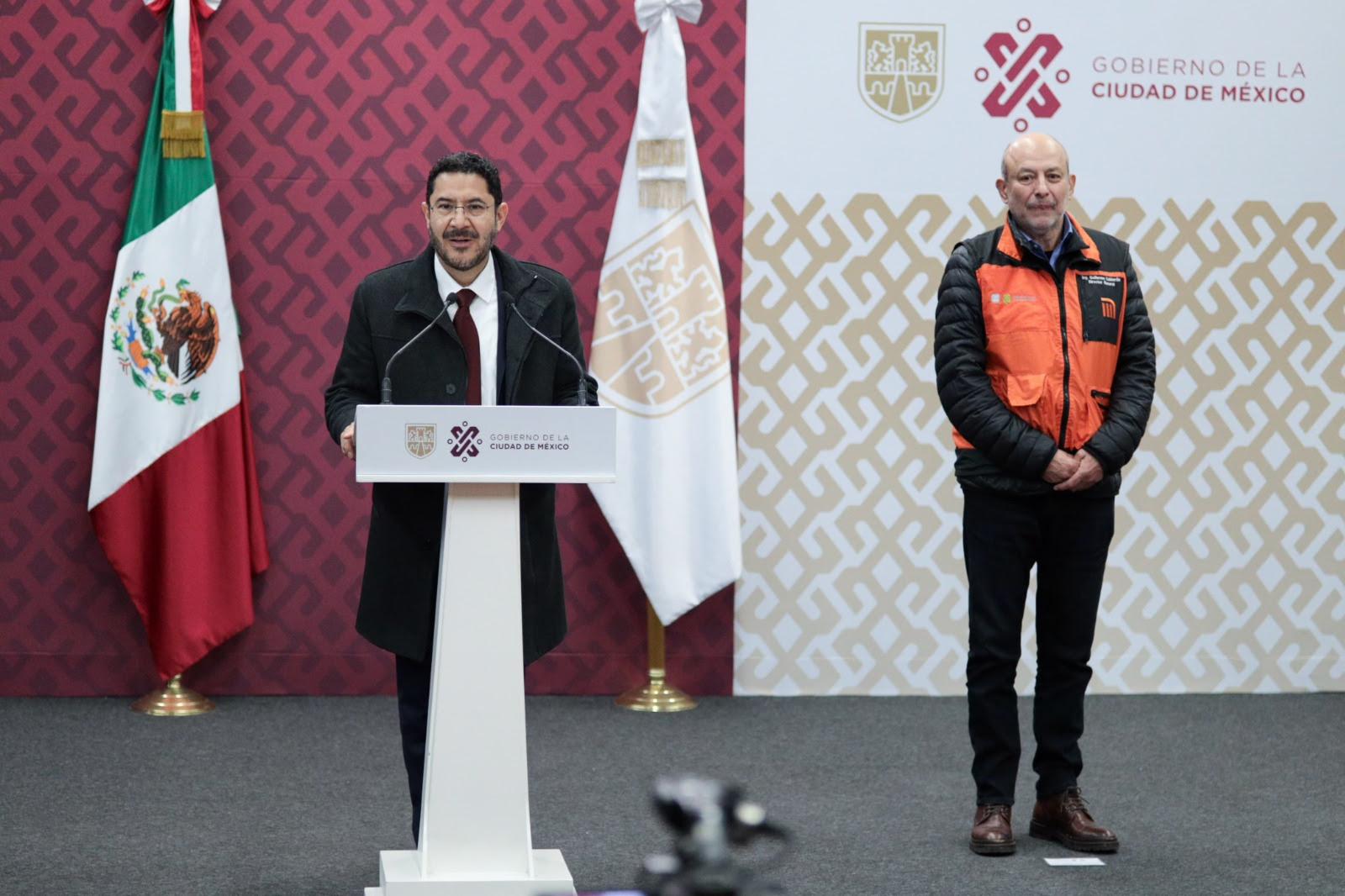 FOTO - CONFERENCIA DE PRENSA. REHABILITACIÓN DEL TRAMO SAN LÁZARO-OCEANÍA DE LA LÍNEA B DEL STC METRO (3).jpg