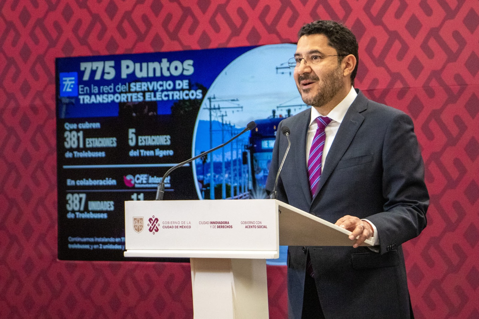 FOTO - CONFERENCIA DE PRENSA. WIFI EN EL TRANSPORTE PÚBLICO DE LA CIUDAD DE MÉXICO (2).jpg