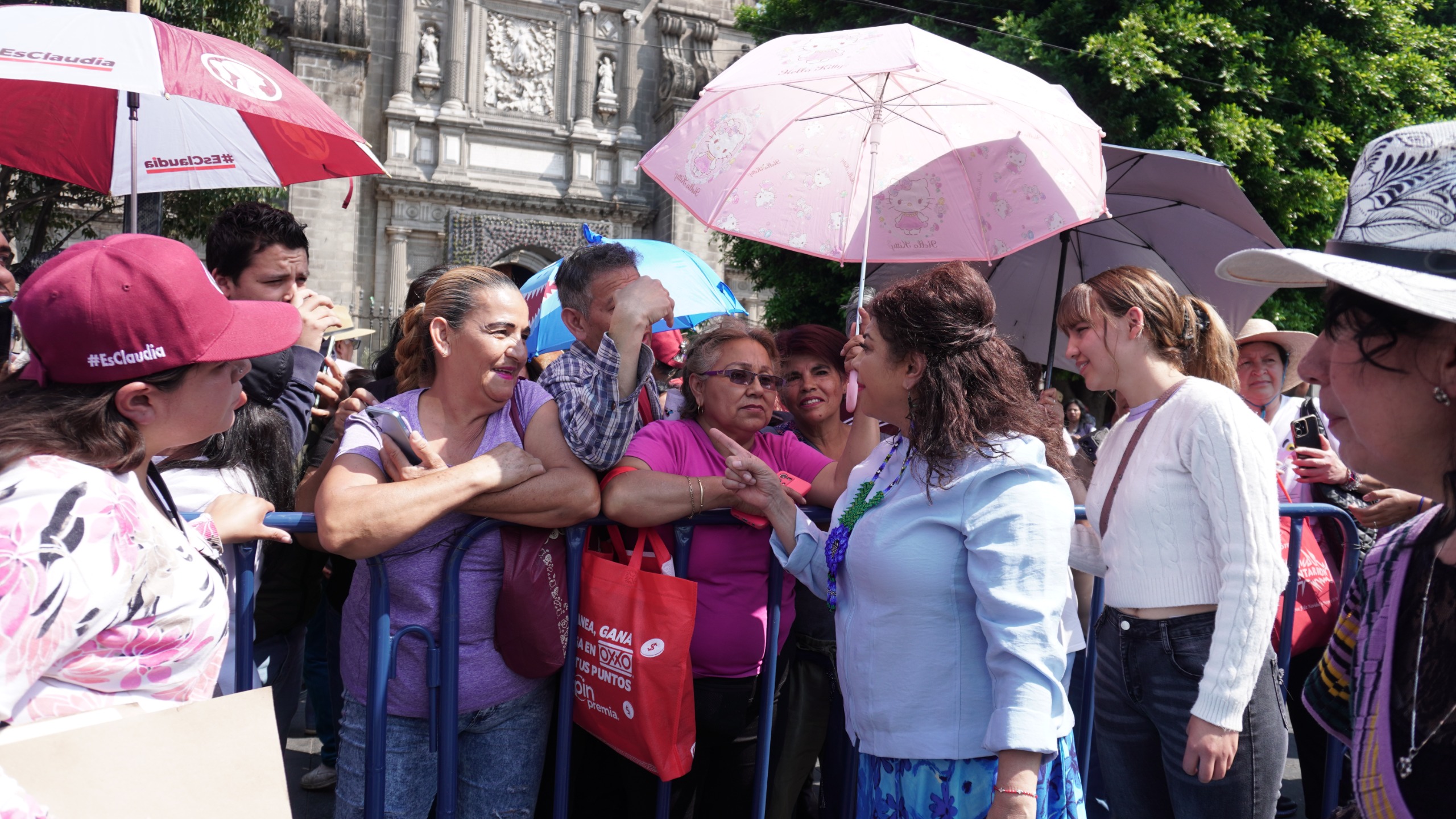 Encabeza jefa de Gobierno entrega de Ingreso Ciudadano Universal a 21 ...