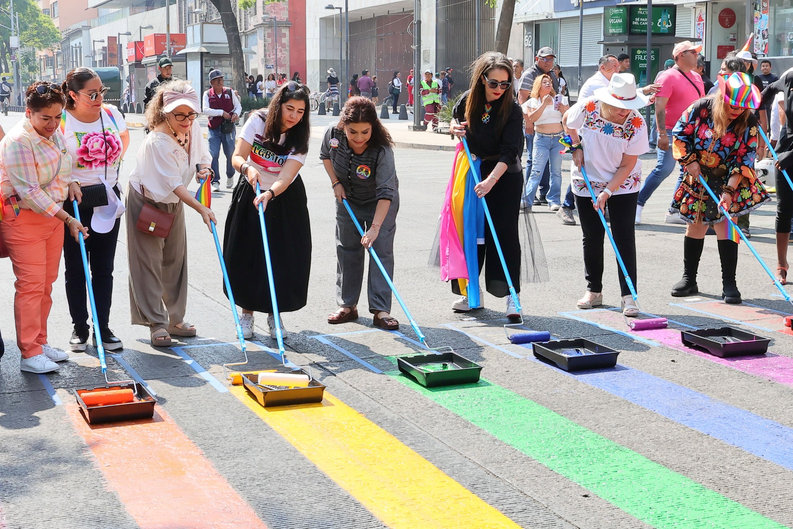 FOTO - EVENTO CONMEMORATIVO POR EL DÍA EN CONTRA DE LA LGBTIFOBIA (1).jpg