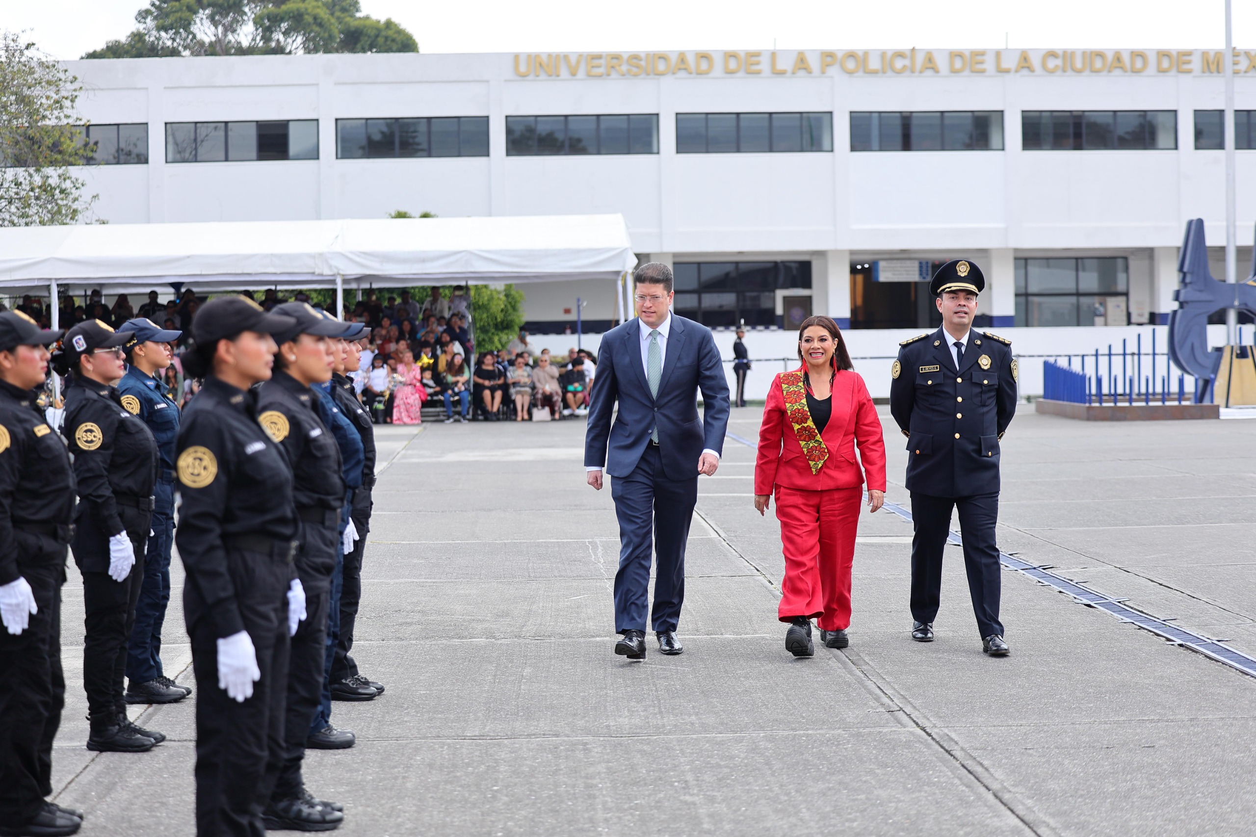 74f3cdd5-4fa9-4bde-8432-3c3d59c3e1bb.jpg